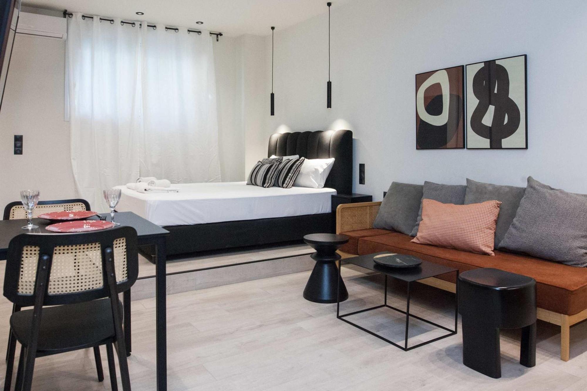 Lovely Brand New Near Victoria Metro *