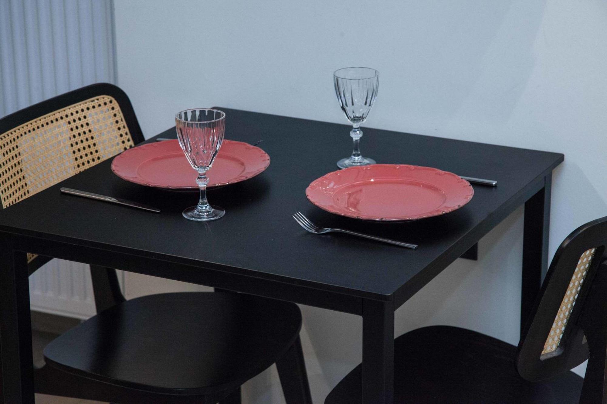 Apartment Lovely Brand New Near Victoria Metro