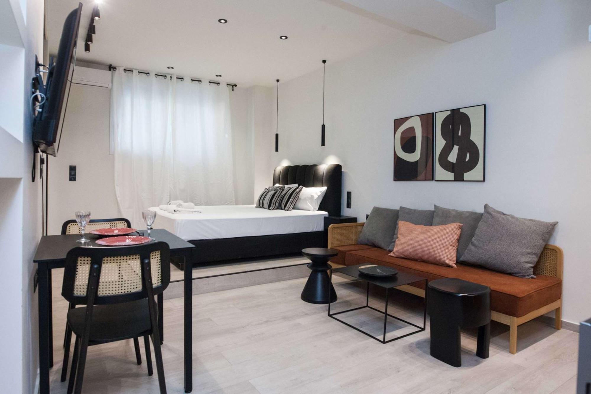 Lovely Brand New Near Victoria Metro Athens