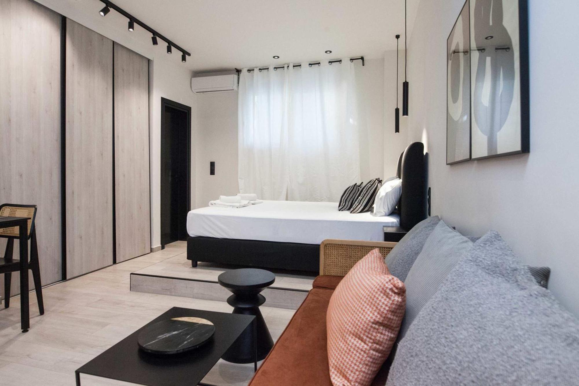 Lovely Brand New Near Victoria Metro Athens